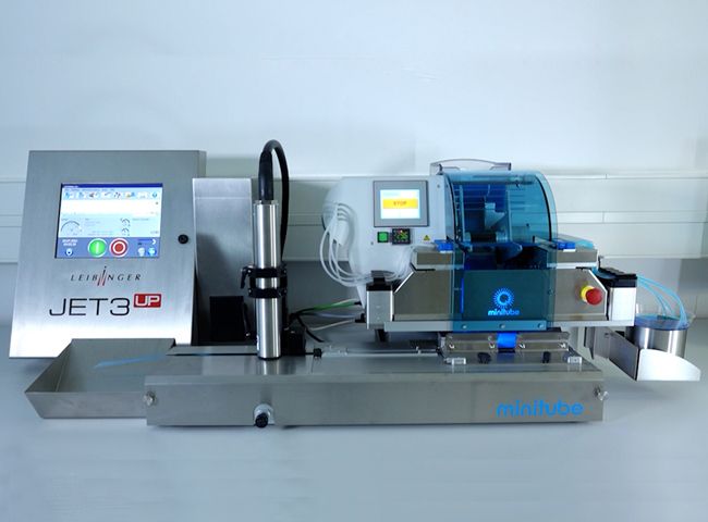 Seamless straw filling, sealing and printing with the CombiSystem