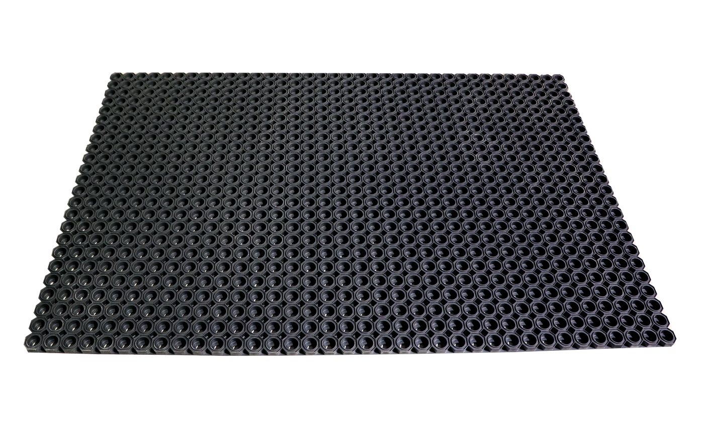 Rubber mat for boar dummy