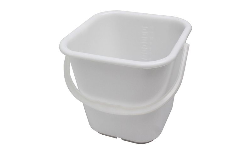Graduated plastic beaker, 14 l