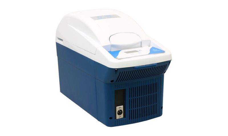 Air conditioned box for boar semen, 8 l, free temp