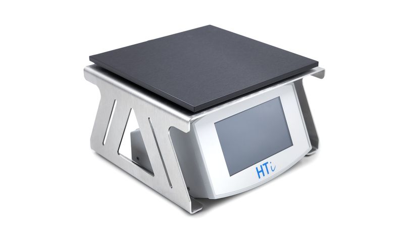 Shelf system with devices