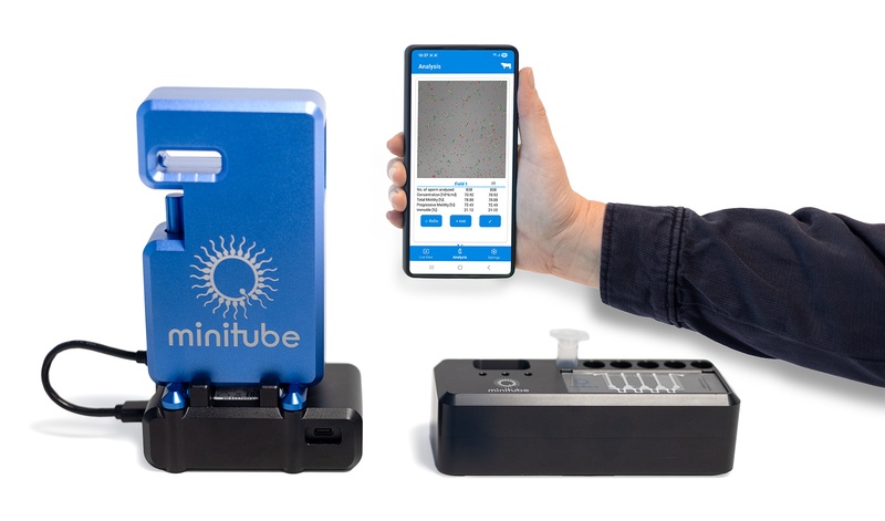 AndroScope with smartphone